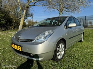 Toyota Prius 1.5 VVT-i Business Edition