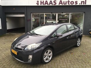 Toyota Prius 1.8 Dynamic / NIEUWSTAAT / DEALER SERVICED /