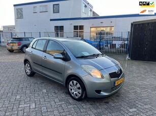 Toyota Yaris 1.0 VVTi Sol