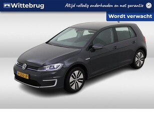 Volkswagen e-Golf E-DITION Led/ PDC V. + A / 16 LMV/ NAVI/