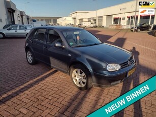 Volkswagen Golf 1.4-16V