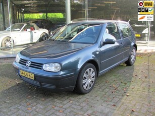 Volkswagen Golf 1.6-16V Loop of sloop