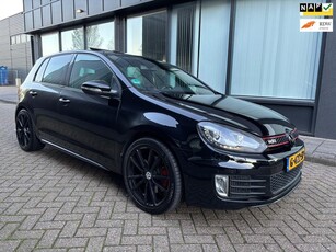 Volkswagen Golf 2.0 GTI