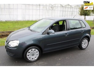 Volkswagen Polo 1.4-16V Comfortline 5 Drs met Airco