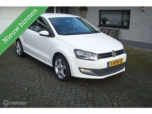 Volkswagen Polo 1.4-16V Highline Airco Nieuwe APK!