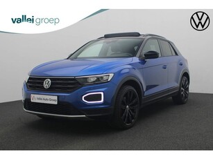 Volkswagen T-Roc 1.5 TSI 150PK DSG Sport Black Style Pano