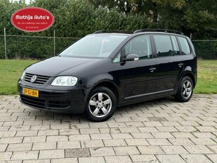 Volkswagen Touran 1.6-16V FSI Business Climate Cruise!