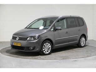 Volkswagen Touran 1.6 TDI Highline BlueMotion 7Pers. NL, 1e