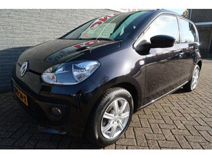 Volkswagen up! 1.0 high up! Zeer nette en complete auto met