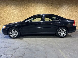 Volvo S60 2.5T 210pk Kinetic - xenon - onderh. historie