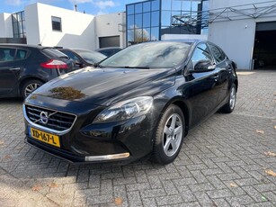 Volvo V40 1.6 D2 Momentum Automaat!!!! Bj 2015