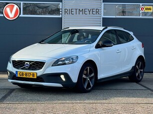 Volvo V40 Cross Country 1.6 T4 Momentum Trekhaak Navi