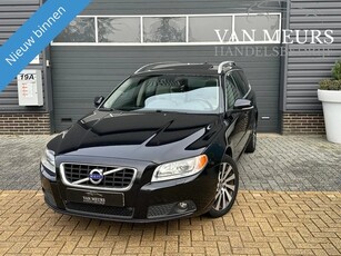 Volvo V70 1.6 T4 Limited Edition, trekhaak, leder, xenon