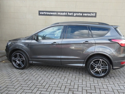 Ford Kuga Benzine