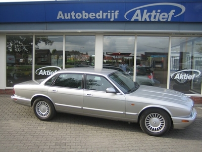 Jaguar XJ-8 Benzine