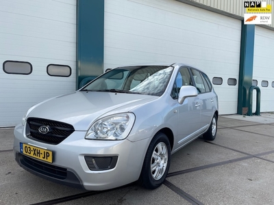 Kia Carens Benzine