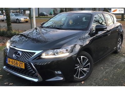 Lexus CT Benzine