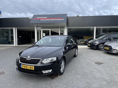 Skoda Octavia Benzine