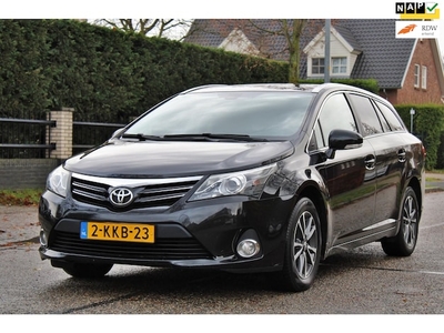 Toyota Avensis Benzine