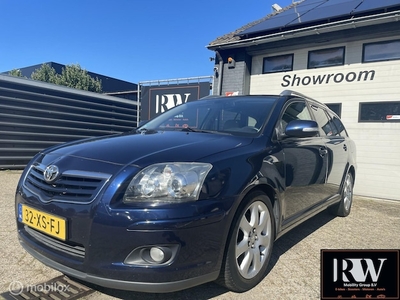 Toyota Avensis Benzine