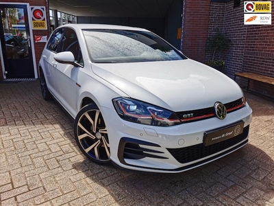 Volkswagen Golf Benzine