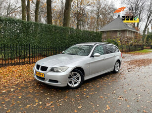 BMW 3-serie Touring 318i High Executive Automaat, Panoramadak, Leer