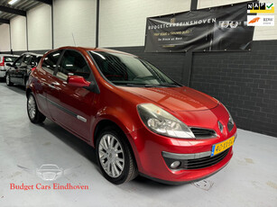 Renault Clio 1.2 TCE Rip Curl Nap/Airco/Xenon/APK 11-2025!