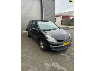 Renault Clio 1.4-16V Team Spirit