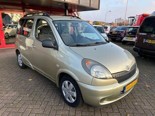 Toyota Yaris 1.5-16V VVT-I SOL