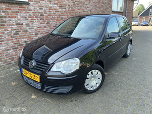 Volkswagen Polo 1.4-16V Optive