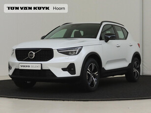 Volvo XC4 2. B3 Plus Dark leder harman kardon 36 camera keyless climate line 2elektrische stoelen trekhaak