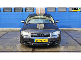 Audi A3 1.6 FSI Attraction