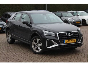 Audi Q2 35 TFSI Business Edition S-Line / Virtual Cockpit /