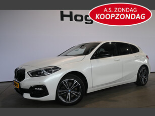 BMW 1-serie 116d Ecc Airco Cruise Control Apple Carplay LED Trekhaak Stoelverwarming Rijklaarprijs Inruil Mogelijk!