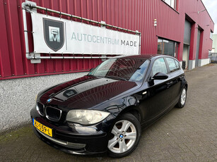 BMW 1-serie 116i Business Line // 5-DRS // Airco // Stoelverwarming