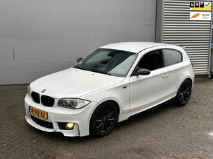 BMW 1-serie 116i Introduction / MULTIEMEDIA-NAVI / DEALER