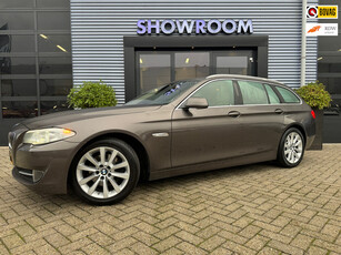 BMW 5-serie Touring 520i High Executive Automaat|Leer|Pano|Navi|Trekhaak|