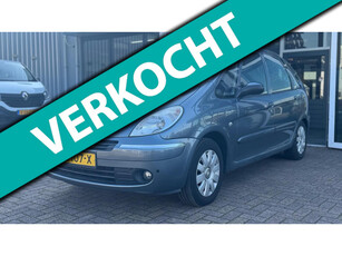 Citroen Xsara Picasso 2.0i-16V Caractère LPG-g3 automaat clima cruise controle trekhaak parkeersensoren