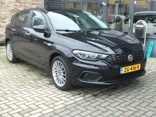 Fiat Tipo 1.4 16V Lounge Hatchback Navigatie