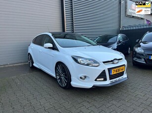 Ford Focus 1.6 EcoBoost Titanium