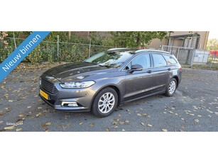 Ford Mondeo Wagon 1.5 Titanium ZEER NETTE AUTO RIJDT EN SCHAKELT GOED