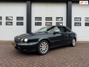 Jaguar X-type 2.5 V6 Executive