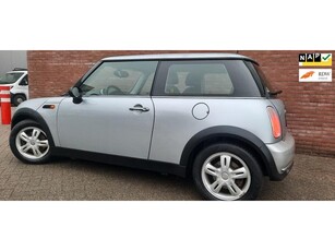 Mini Mini 1.6 One Pepper apk tot 24 mei 2025.airco GOEDKOOP