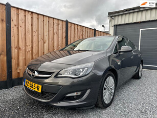 Opel Astra 1.4 Turbo Cosmo Automaat | Cruise | PDC | APK