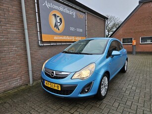 Opel Corsa 1.4-16V Cosmo (bj 2011, automaat)