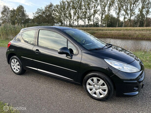 Peugeot 207 1.4 Color-line