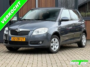 Skoda Fabia 1.6-16V AMBIENTE automaat 5 deurs nieuwe apk!