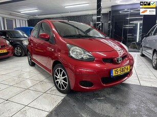 Toyota Aygo 1.0-12V Comfort Navigator zeer nette