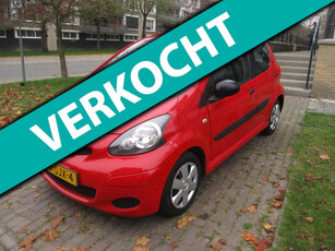 Toyota Aygo 1.0-12V Now//2E EIGENAAR//ORG NEDERLANDSE AUTO//KM ORG//