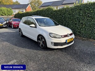 Volkswagen Golf 2.0 GTI Schuifdak Navi Autom. Airco